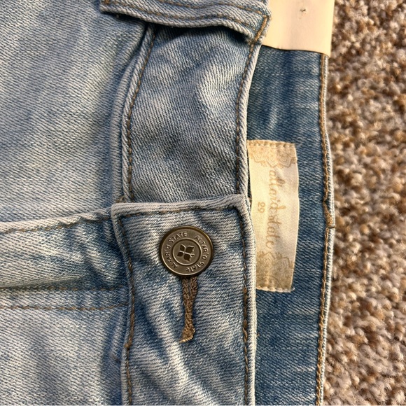 High-Rise Denim Shorts - Trendy & Comfortable - Picture 3 of 4